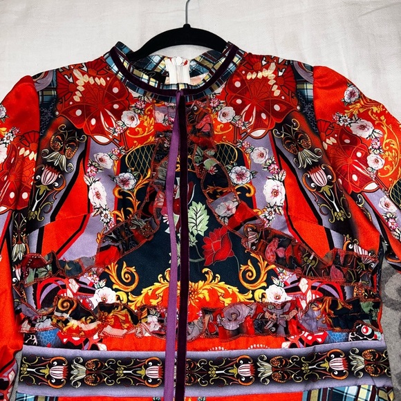 Elegant Red and Black Patterned Dress - Picture 2 of 7